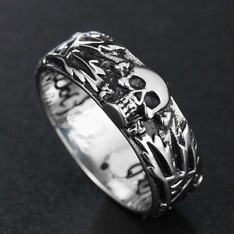 Men's Gothic Retro Exaggerated Punk Lightning Pattern Big Skull Ring