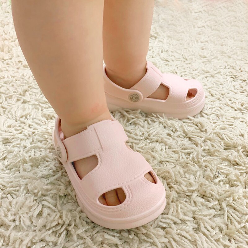 Summer Baby Hole Shoes Children Nice Non -slip Soft Floor Old Boys Girl Beach Sandals 1 -4 Years