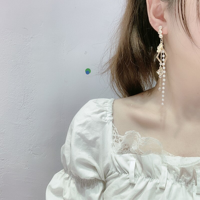 MWSONYA Neue Korea Trendy Blume Kristall Anhänger Ohrringe Geometrische Asymmetrie Perle Quaste Ohrringe für Frauen Ohrringe