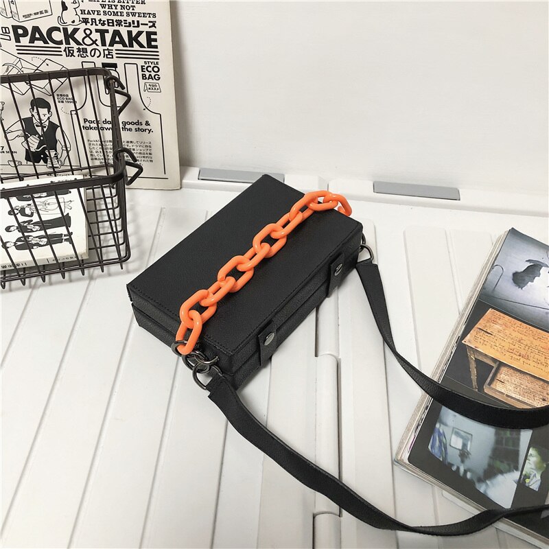 Axelväska lovers fyrkantig väska ren färg vild casual unga studenter japansk original märke messenger bag: Svart - orange kedja