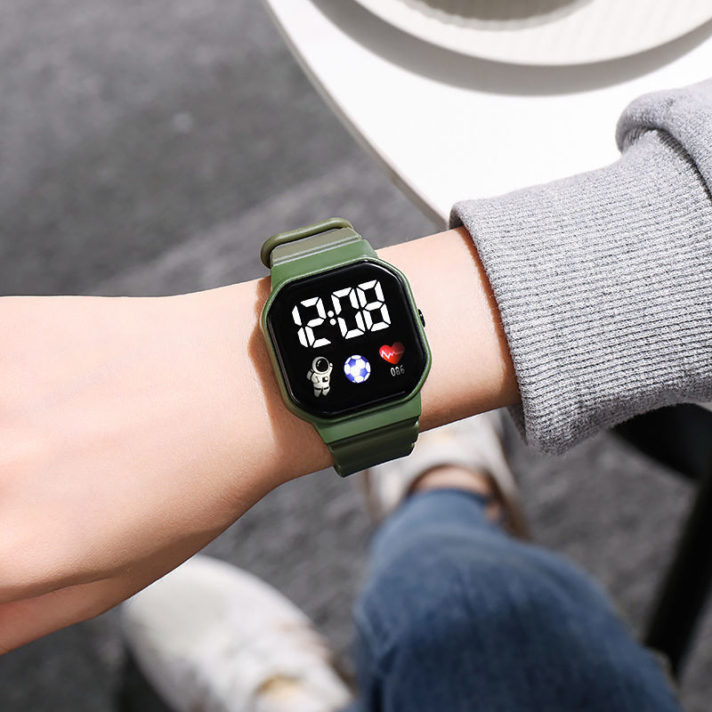 Reloj deportivo para niños, relojes digitales LED, correa de silicona para astronauta, reloj de pulsera electrónico resistente al agua para niños y niñas,: Bronze