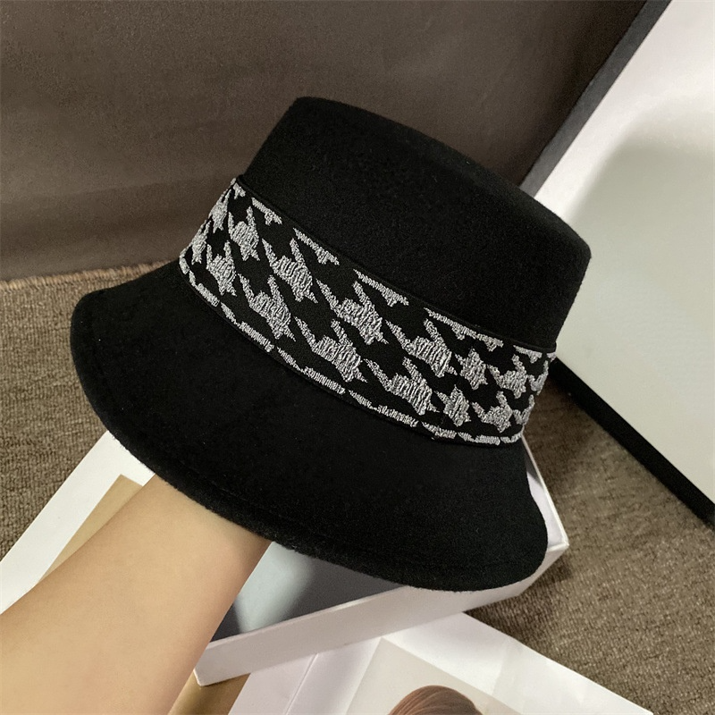 Chapeau en feutre 100% laine pour femmes, Cloche en laine, pour mères, automne et hiver: Black