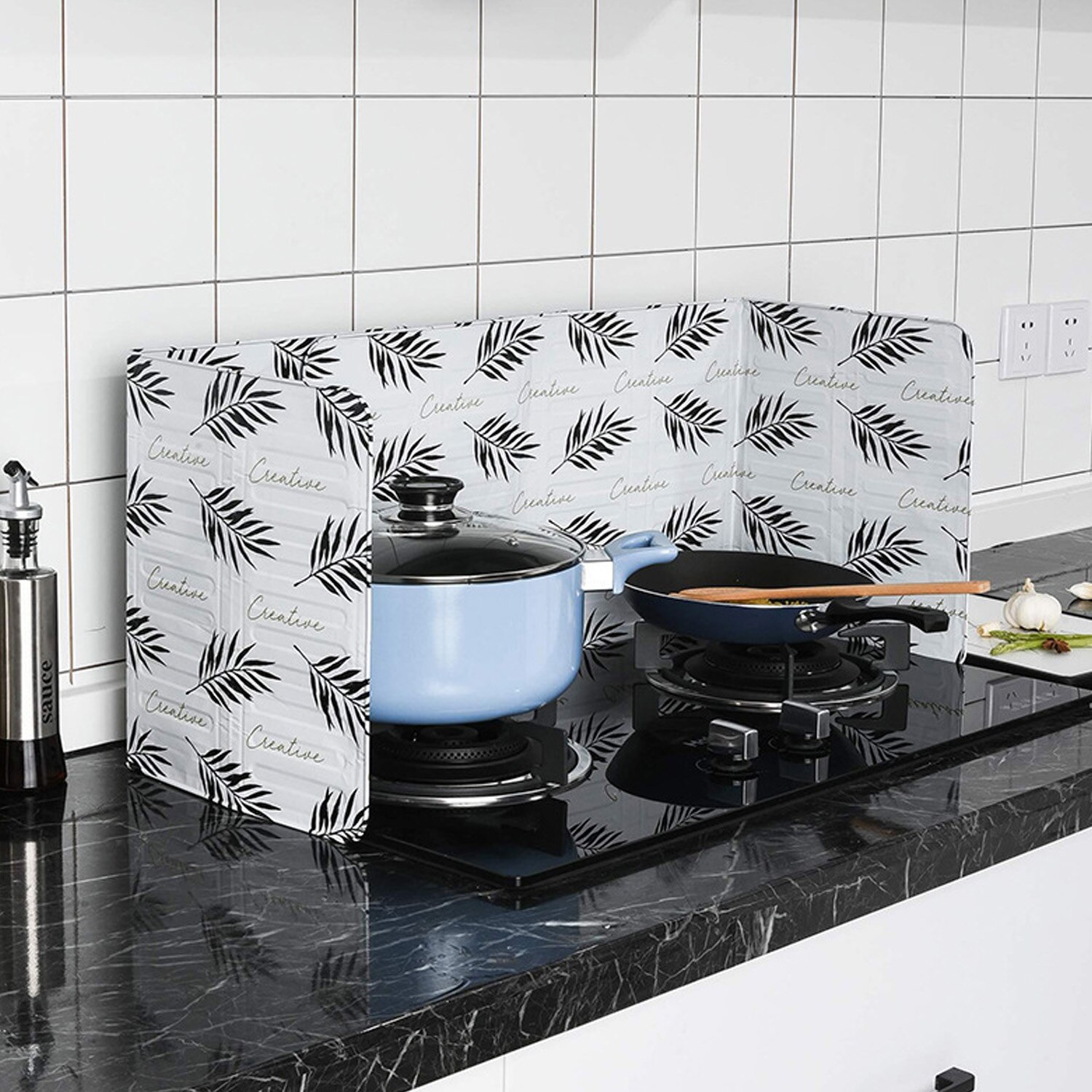 Behogar Foldable Gas Stove Oil Splatter Screen Guard Anti-oil Aluminium Foil Pannel Baffle for Home Kitchen Cooking Tools