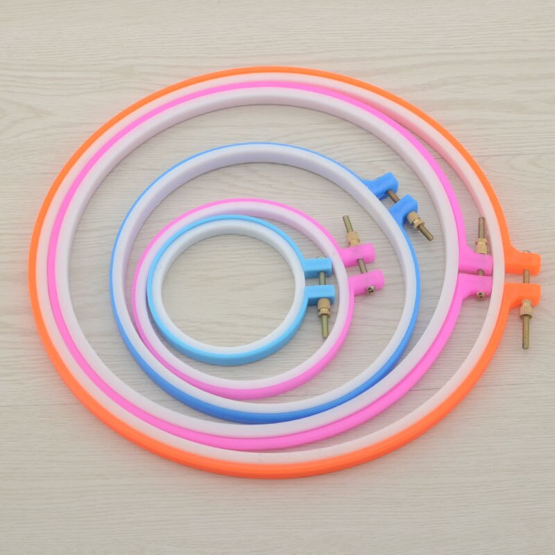 Stitching Accessories Cross Adjustable Plastic Embroidery Circle Hoop Ring Frame DIY Patchwork Accessories Household Supply: PINK  S  (11CM )