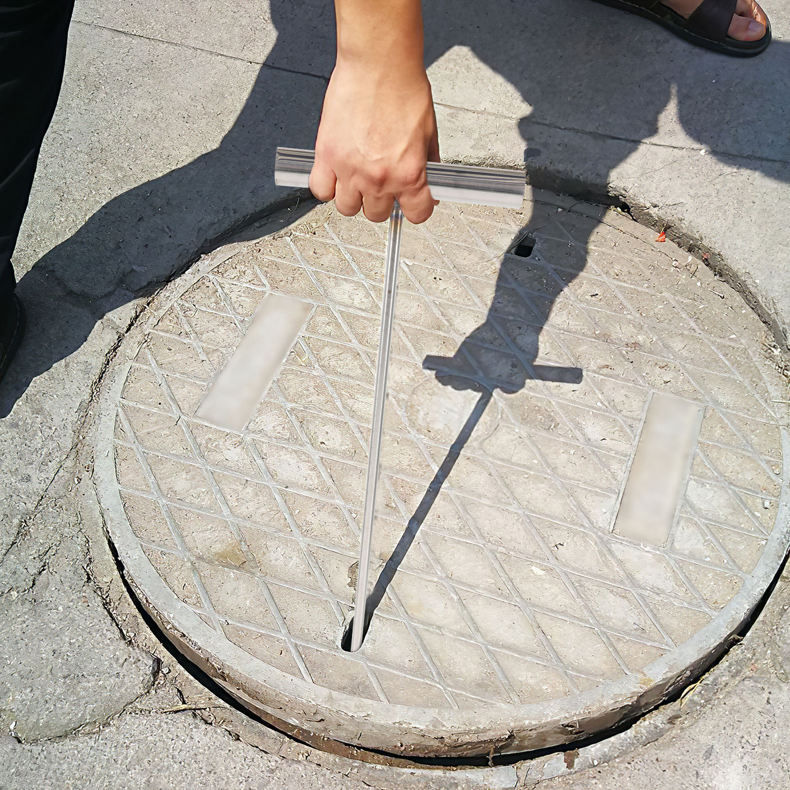 Ruostumattomasta teräksestä valmistettu vierintäoven koukku kaivonkannen nostintyökalu viemärikoukut t-muotoinen raskaaseen käyttöön kestävä mukava