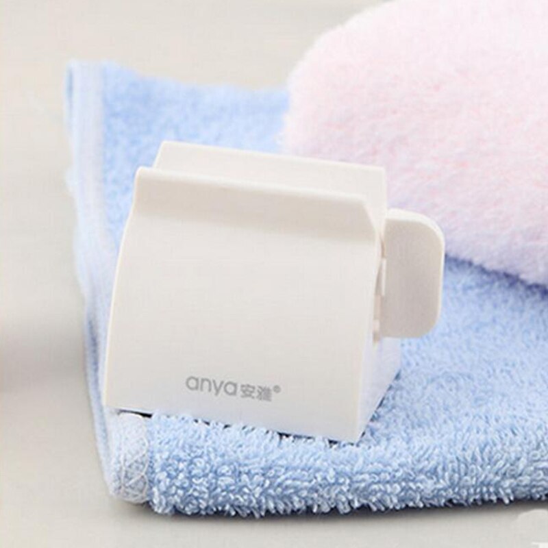 Rolling Tube Squeezer Tooth Paste Squeezer Toothpaste Dispenser Bathroom Accessories Useful Home Convenient Accessories: Default Title