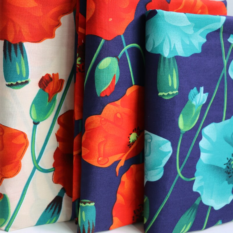 Poplin Stof 100% Bomuld - 50cm x 147cm - Printet Store Blomster - Til Syning og Patchwork