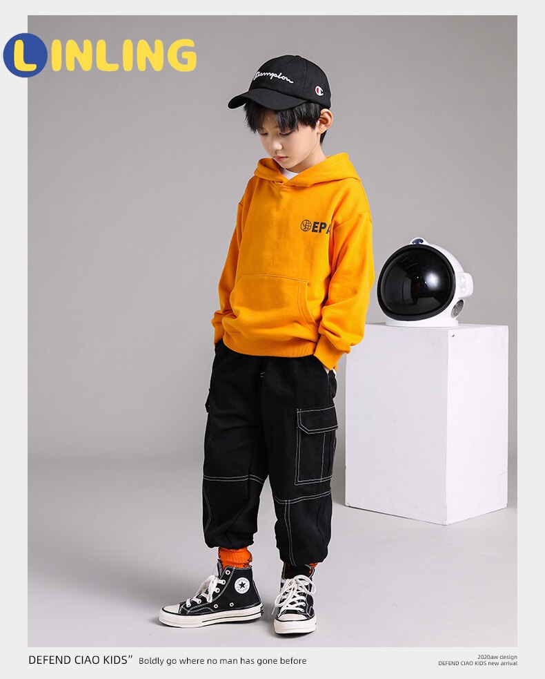 LINLING Otoño Invierno abrigo de algodón activo niños pequeños ropa con gorra para muchachos Sudadera con capucha carta sudadera Tops ropa P255