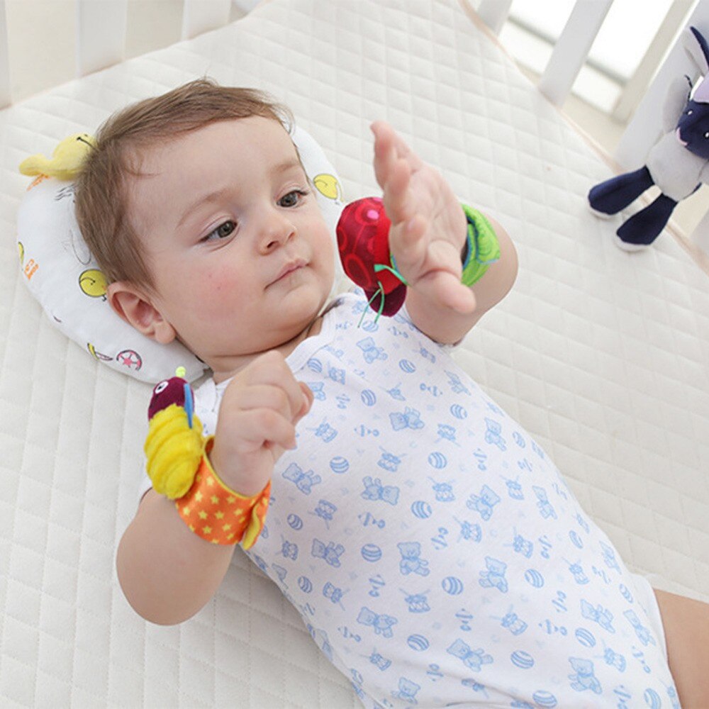 Smikoo 2 stuks baby polsbandjes rammelaars bijenbel kalmerende poppen