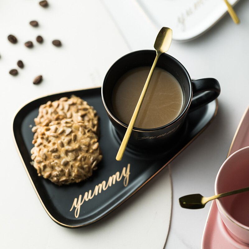 Guldkant keramisk kaffekrus tumbler te kop og underkop sæt porcelæn guldske krus søde dessert kopper ben porcelæn te sæt