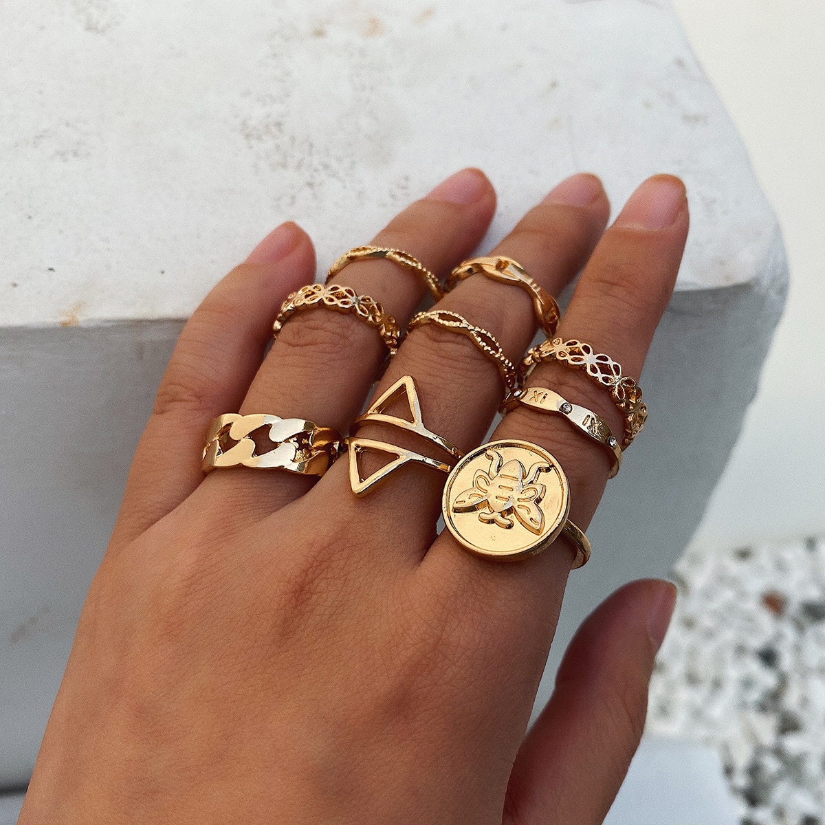 Spaloria 9pcs Boho Do Punk Do Vintage Rodada Abelha Conjunto Oco Geométrica do Anel Anéis de Ouro Para As Mulheres Festa de Casamento de Moda Feminina jóias