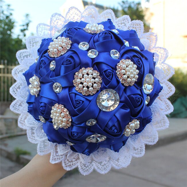 Royal blue artificial rose wedding bouquet wedding ribbon gold diamond silver diamond pearl decoration bride wedding bouquet: Style 7