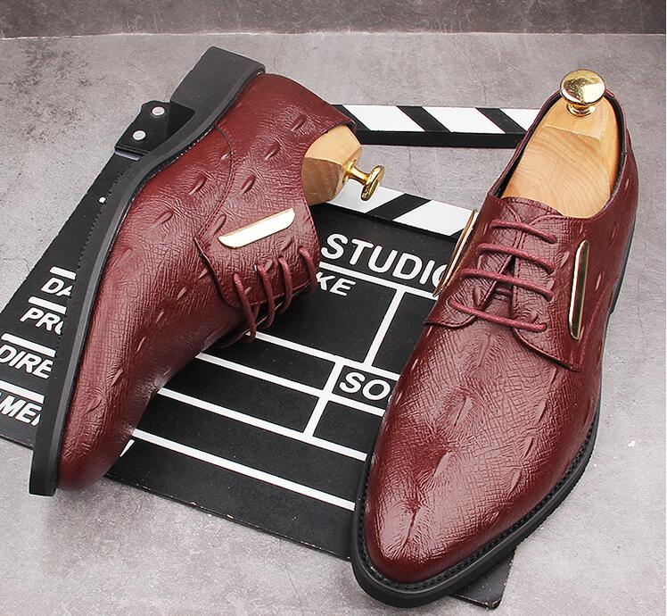 Hommes luxe gentleman pointu en tôle à lacets oxford chaussures pour homme mâle robe de mariée chaussures de retour zapatos de novio