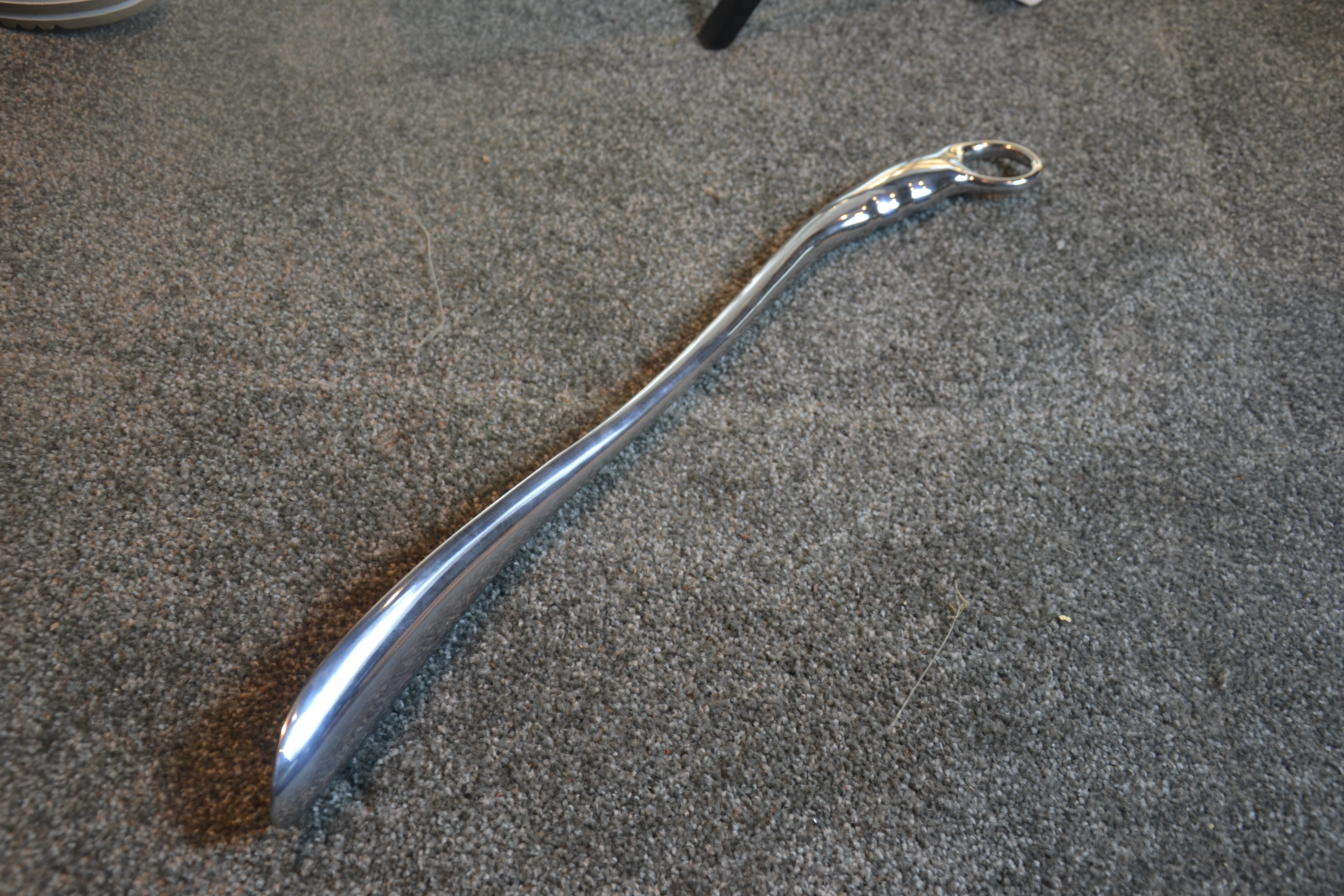 52cm Aluminium Alloy Shoe Horn Long Metal Shoe Spoon Convenient Wear Stainless Steel Shoe Horn: Silver