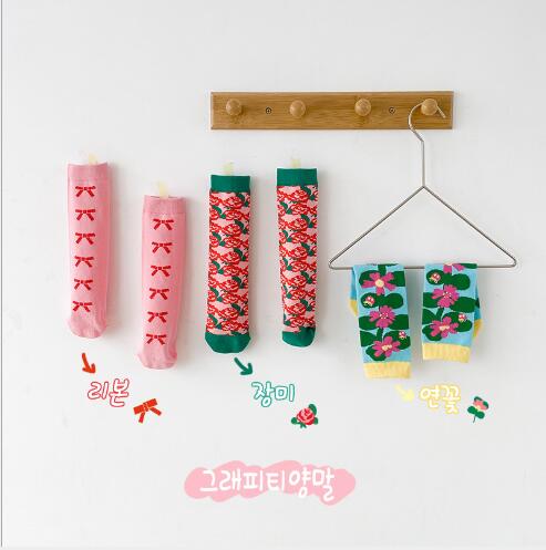 3Pairs 2-8 Jaar Lente En Zomer Gestreepte Graffiti Straight Kinderen Sokken