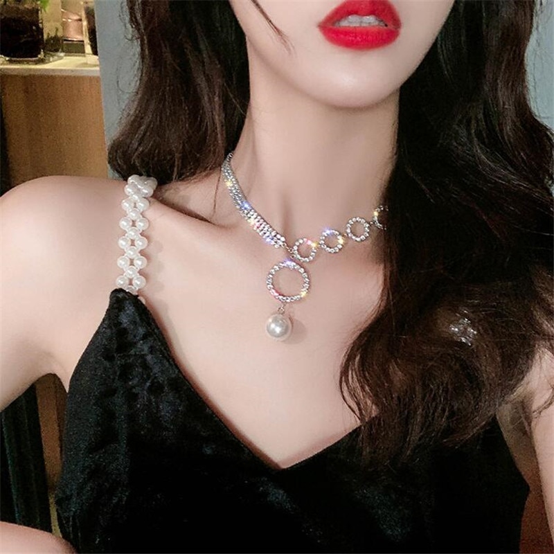 FYUAN Geometric Circle Rhinestone Choker Necklaces for Women Clavicle Chain Pearl Pendant Necklaces Weddings Jewelry Party