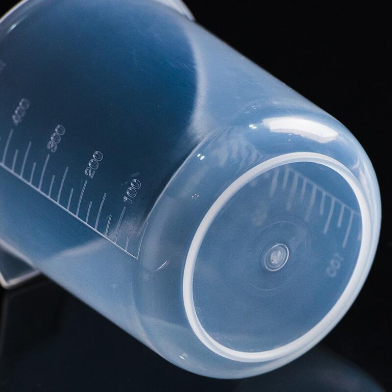 10 stks/partij Capaciteit 50ml Lage Vorm Beker Chemie Laboratorium Borosilicate PP Plastic Transparante Beker Verdikte met uitloop