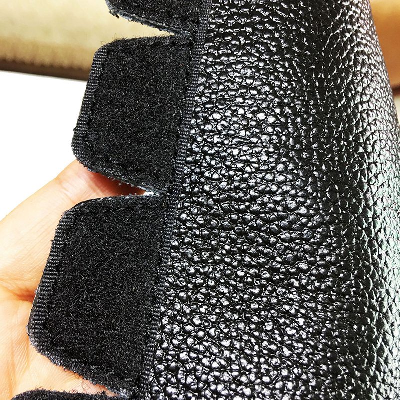 Accessori per strumenti in ottone con protezione antiscivolo in pelle di corno francese