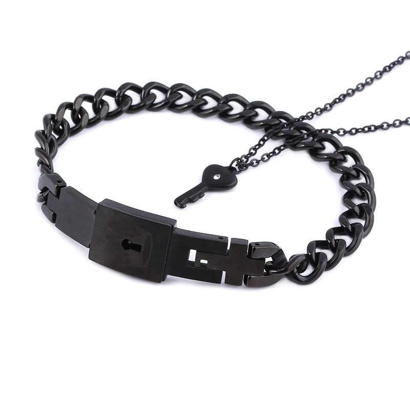 Setti ruostumaton teräs amor rakkaus sydän lukko avain pari rannekoru hänen kuningas ja kuningatar rannekorut rannekorut naiset miehet choker korut: Platinoitu