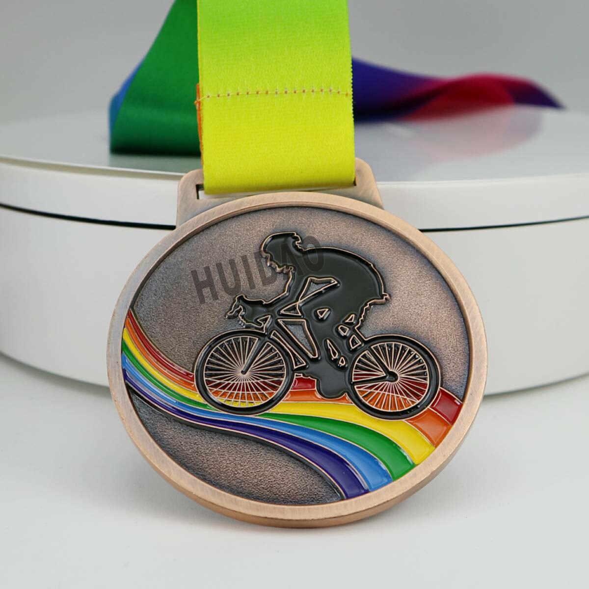 1Set Bike Sports Metal Cycling Medals with colorful ribbon 1Set Contain 1pcs Gold ,1pcs Silver ,1pcs Copper Medal