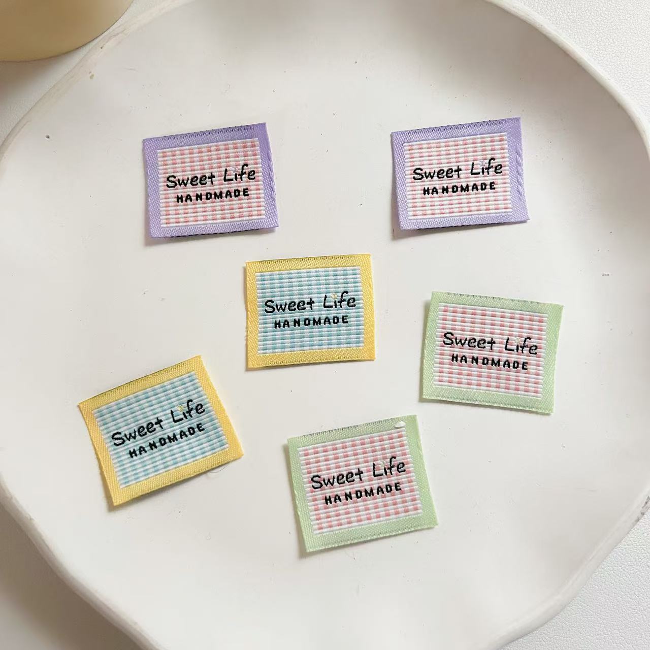 Handgemaakte stoffen labels – geruite en stippen geborduurde patches voor kleding, tassen, sokken, doe-het-zelf naailabels, klaar voor