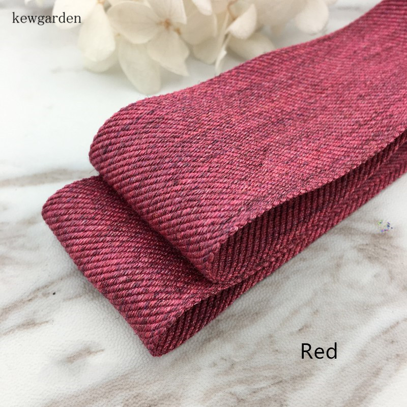 Kewgarden 40mm 4cm tjocka mjuka ylletyg satinband handgjorda tejp diy pilbåge band plagg tillbehör packning riband 4m: Vinröd