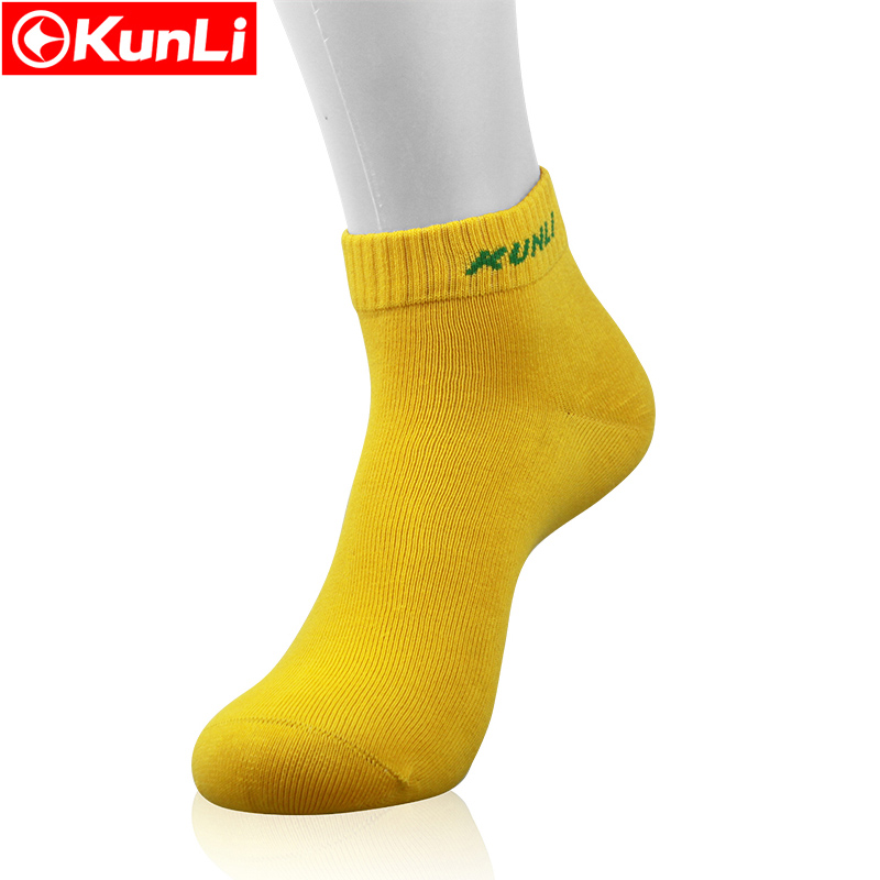 Kunli Leisure Sokken Sport Sokken Badminton Tennis Sokken Snel Droog Ademend Warm Absorberen Zweet Antibacteriële Voor 4 Seizoen: yellow