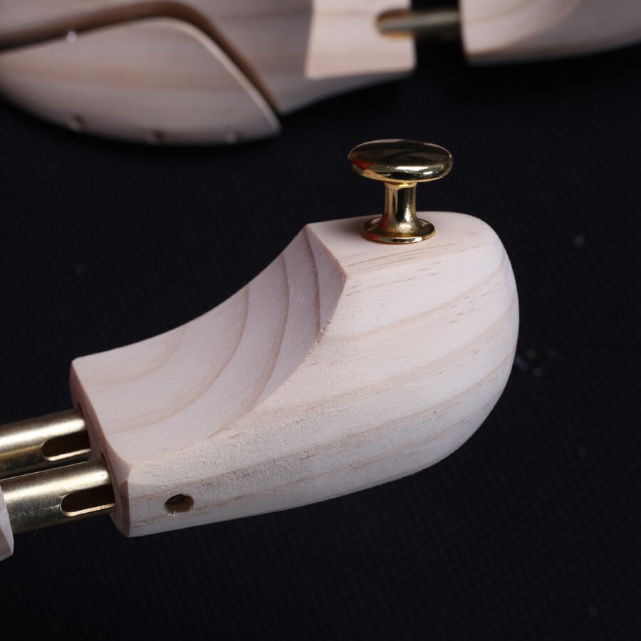 Men's Pine Wood Shoe Trees Metal Knob Adjustable Length and Width Shoe's Care
