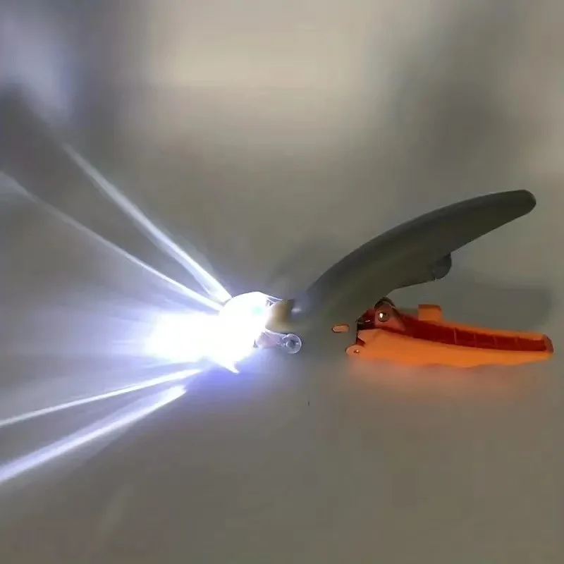 Nagelknipper voor huisdieren met LED-licht Hond Kat Speciale nagelknipper Multifunctionele nageltrimmer Reiniging van huisdieren Verzorgingsbenodigdheden