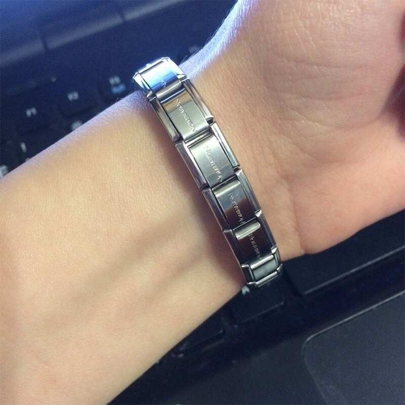 Viking Bracelet Women's Stainless Steel Bracelet Men's Glamour Steel Bracelet Is 9mm Wide, 175mm Long And Weighs 15ggift