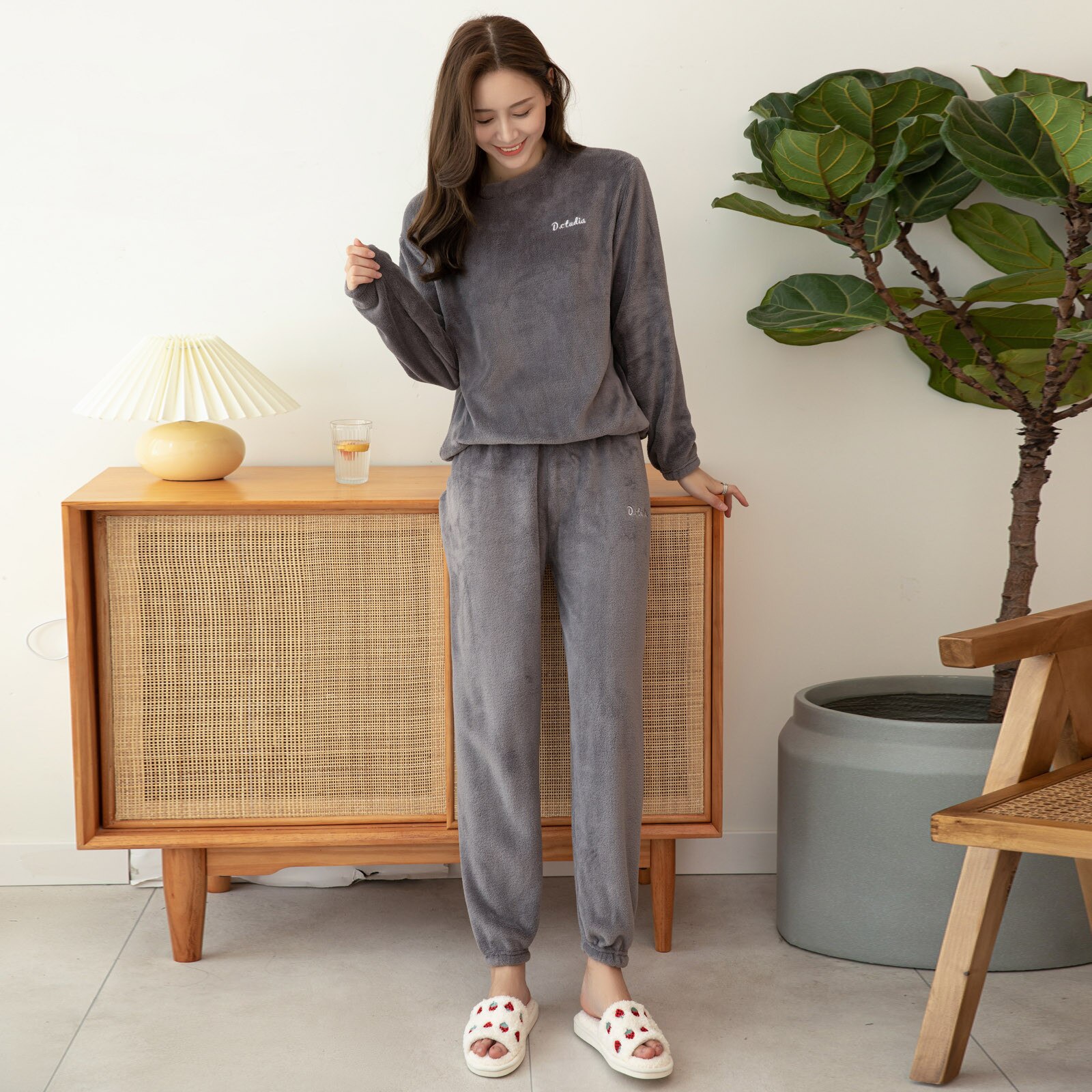 Winter Thick Warm Female Elastic Waist Thick Warm Sleepwear Homewear Autumn Women Sleepwear Autumn Winter Flannel Pajama Set: Gray