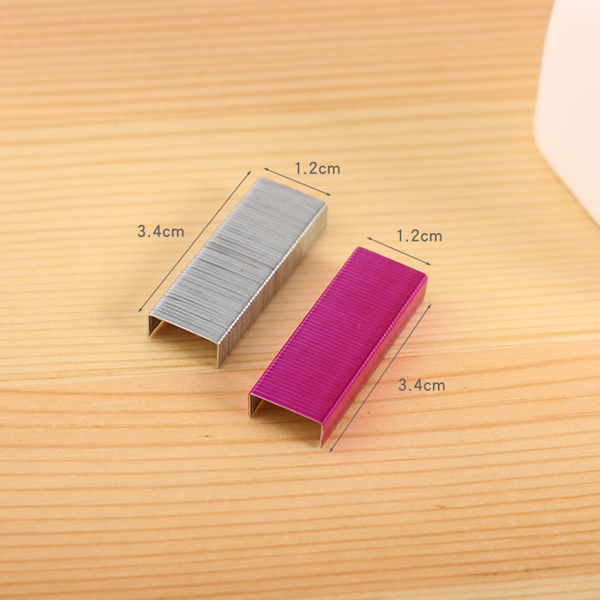 Universal- 24/6 Meißel Punkt Standard Bunte Heftklammern, 3,4 cm Länge, 800/Kasten, papier Buch Bindung Heftklammern Passt Standard Hefter