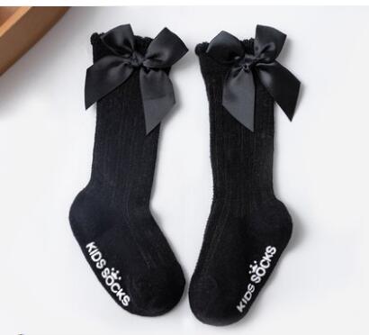 Crianças meninas grande arco na altura do joelho meia alta algodão macio rendas menina meias arco do bebê joelho longo recém-nascido meias novas crianças: Black Bow Socks / Fit 2 to 4 year