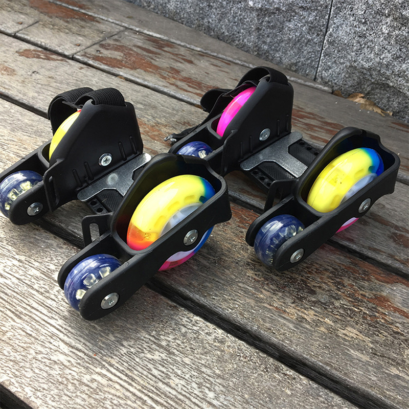 freundlicher Sport 4 Räder Rolle Beleuchtet Blinkende LED Räder Ferse Schlittschuh Rollen Rollschuhe Schuh Blinkende Rollschuh Schuhe freundlicher