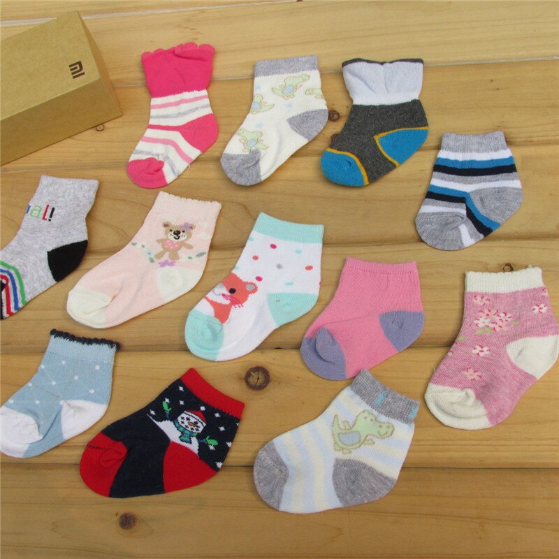 202 5Pairs Neugeborenen Baumwolle infant Anti-slip socken Baby socken boden socken Jungen Mädchen Niedlichen Cartoon tier Baby kleinkind Socken