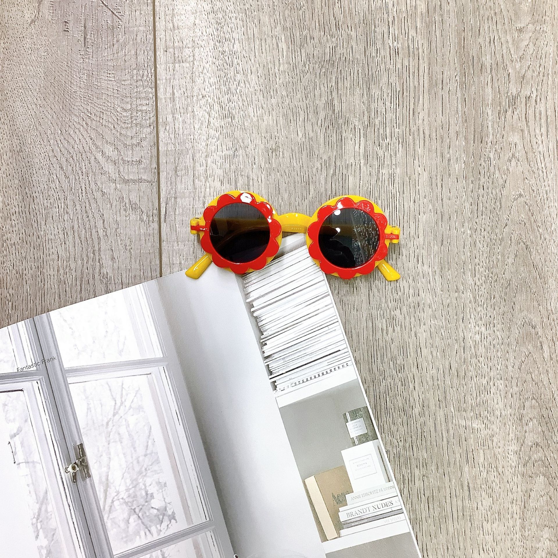 Gafas de sol con forma de flores para niño y niña, lentes de sol redondas a la , Vintage, protección UV, clásicas, 2022: YELLOW