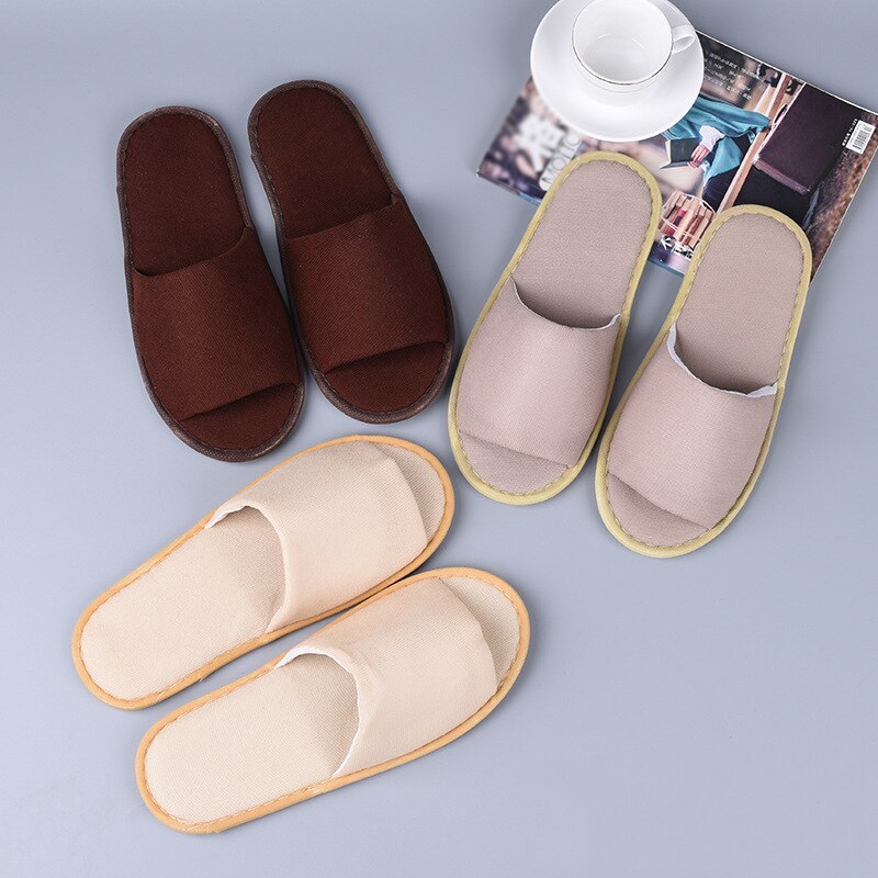 Video's over Wat is Verwisselbare niet-geweven slipper met witte strip voor hotelkamer Video's over Wat is Verwisselbare niet-geweven slipper met witte strip voor hotelkamer