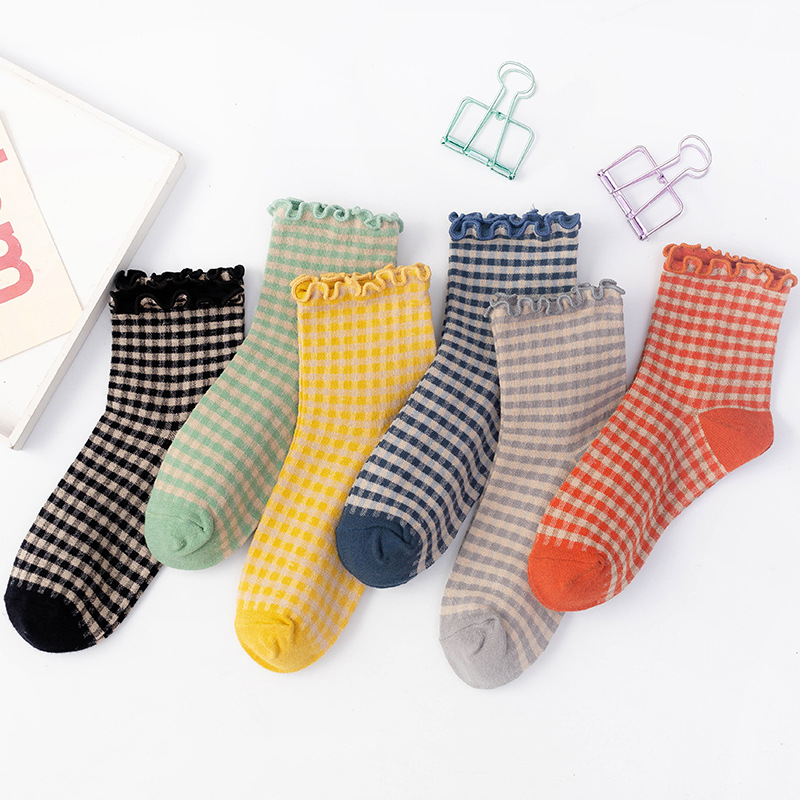 Calcetines de mujer de otoño a cuadros Retro Vintage calcetines de algodón equipo cómodo Color calcetín elástico a cuadros calcetines cortos Mujer Sox