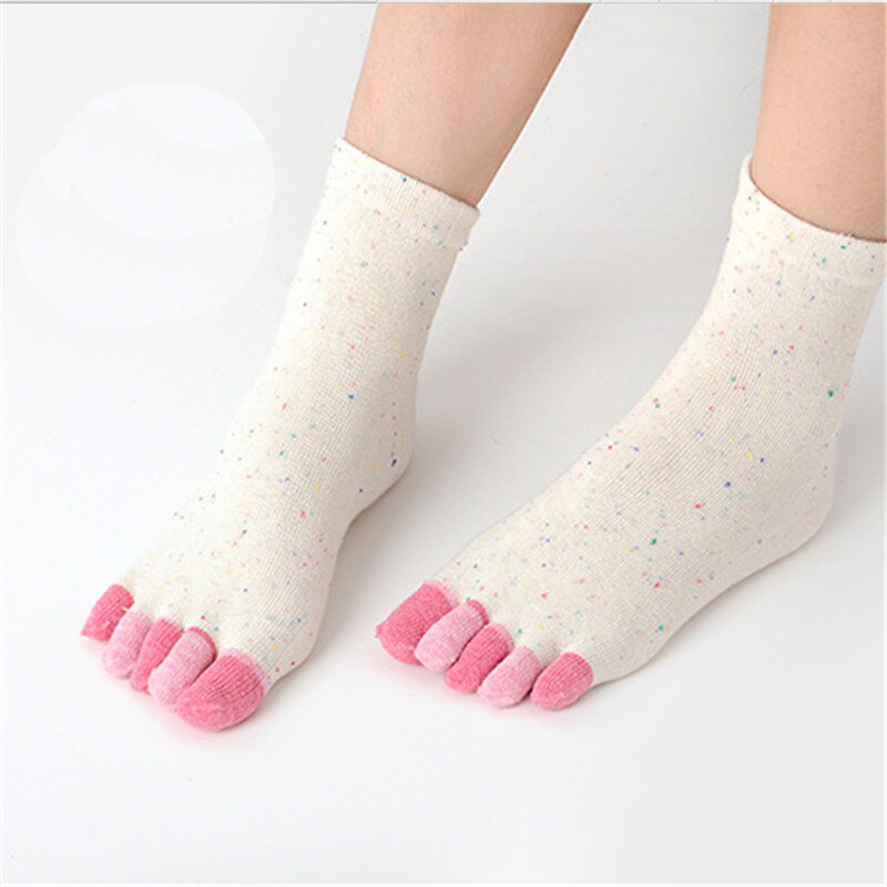 Women&#39;s 5 Toe Socks 5 Pairs/Lot Solid Color Five Fingers Trainer Toe Cotton Socks Female Colorful Pilates Massage Sock: white