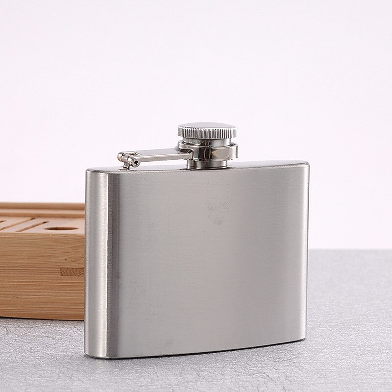 Stainless steel small hip flask with plastic cover 1-18 ounces portable wine bottle ZD: 112ml