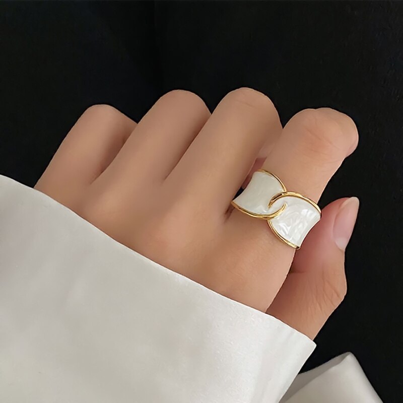 Anello regolabile aperto a croce con smalto bianco a faccia larga europea per donna Ins anello da dito geometrico di dimensioni libere gioielli da sposa per feste: G644