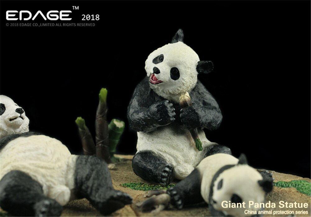 EDAGE Panda Family Eat Bamboo Scene Statue Ursidae Animal Figure Desktop Decoration Collector Toy