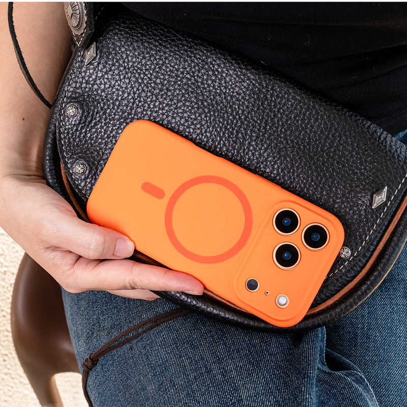 Funda de teléfono MagSafe de silicona líquida de Color sólido magnético para iphone 17Pro Max 17Pro 17 sensación de piel naranja cubierta de carga inalámbrica