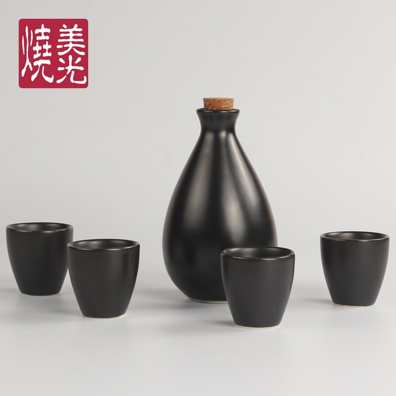 Ceramic wine pot porcelain Japanese style sake pot clear wineware white spirit one bottle four cups set