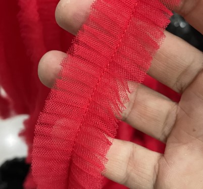 44 Meter 3 cm breiter, plissierter Spitzenbesatz, Stickerei, Rüschen, Organza-Kante zum NäHenne, Brautkleid, Kostüm, Dekoration, Basteln: verrotten