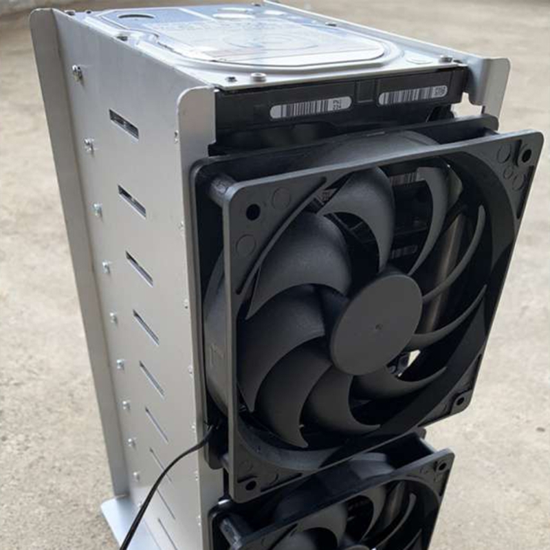 Gabbia per disco rigido 10 alloggiamenti HDD Array Classic HDD staffa impilabile con 4. Ventole da 72 pollici staffa SSD alluminio antiruggine