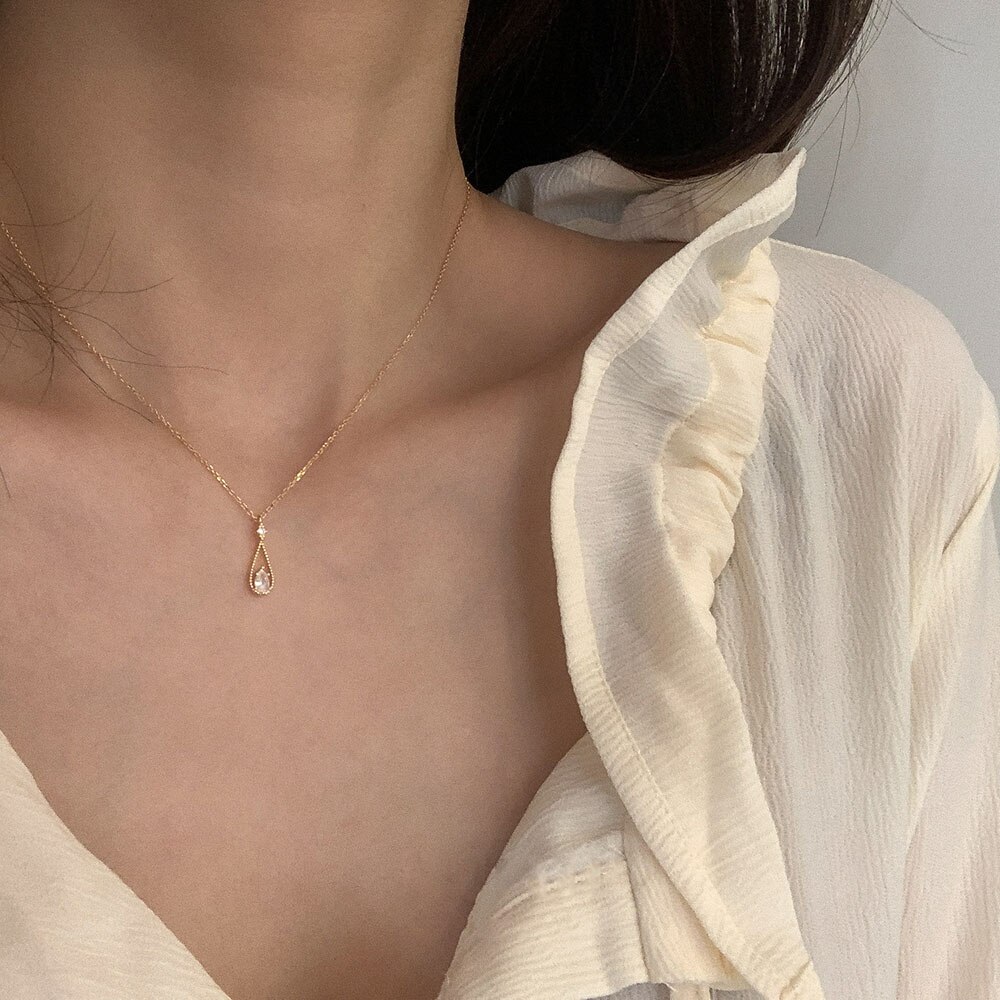 Collar sencillo con colgante de gota de agua para mujer, cadena de clavícula francesa, temperamento clásico, joyería para de boda,