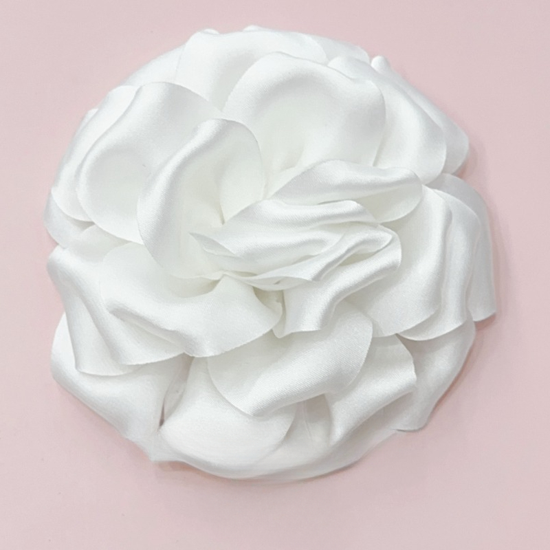 Broche de flor rosa de tela hecho a mano de 11CM, alfileres de solapa de ramillete de coreana para mujer, accesorios, joyería para y boda: Color amarillo dorado claro