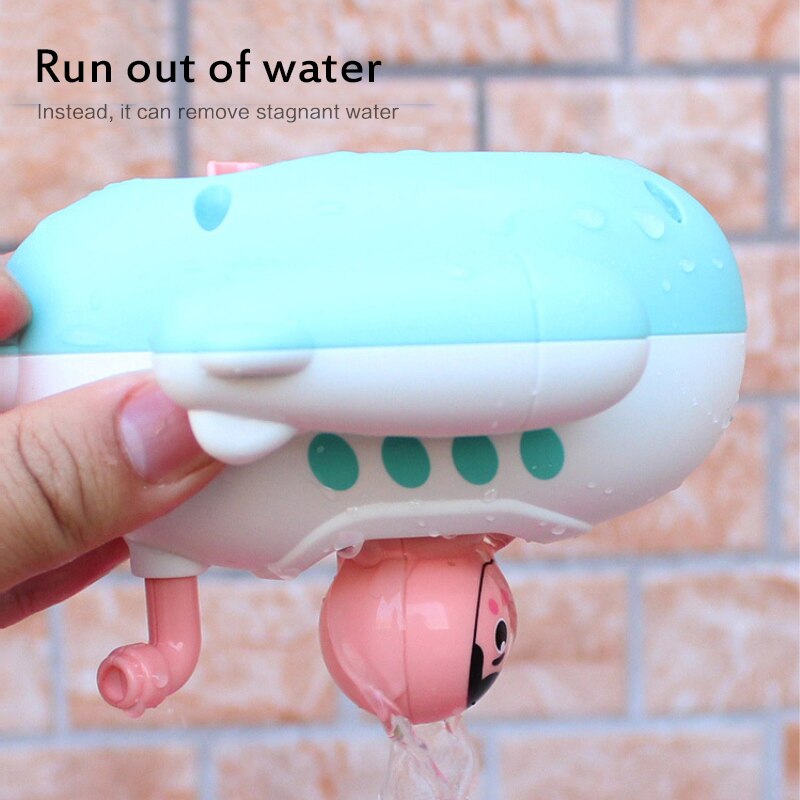 Baby Bathroom Clockwork Toy Winding Chain Floating Submarine Playing In Water Children's Bath Water Spray Toy summer Beach Swim