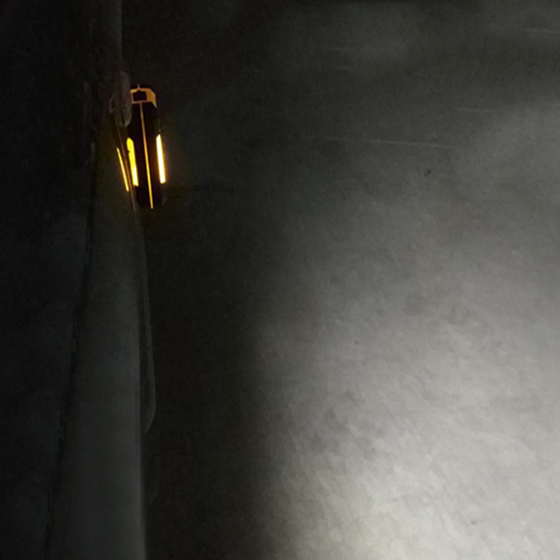 2 Lampade Da Campeggio LED SUBOOS - Con Base Magnetica E Gancio, 6 Batterie AA Incluse - Foto 7